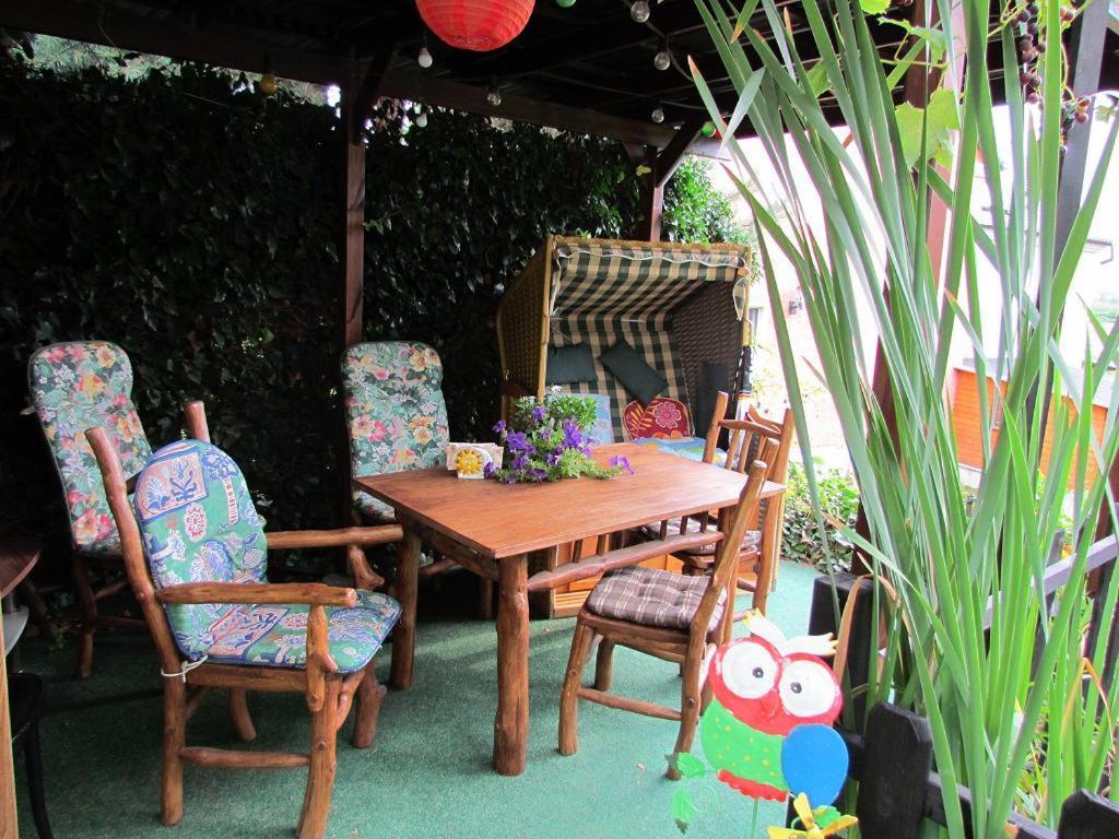 Zimmervermietung Leuba Appartement
